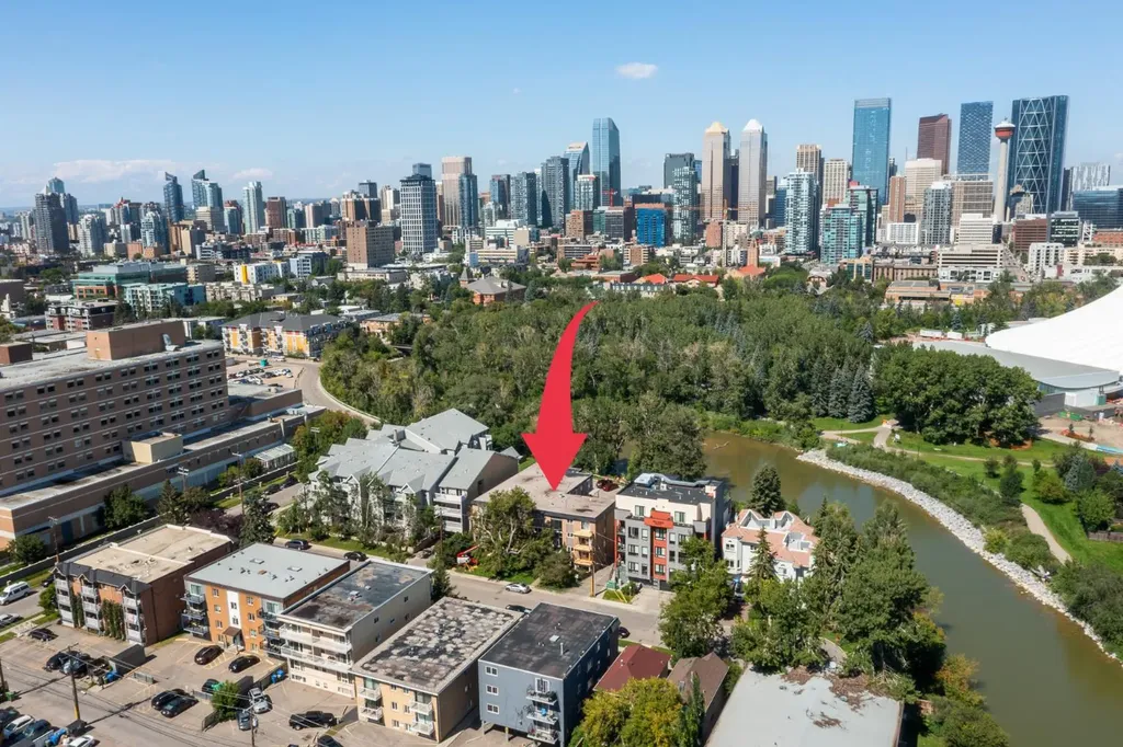112 23 Avenue SW Calgary AB T2Z 5C7
