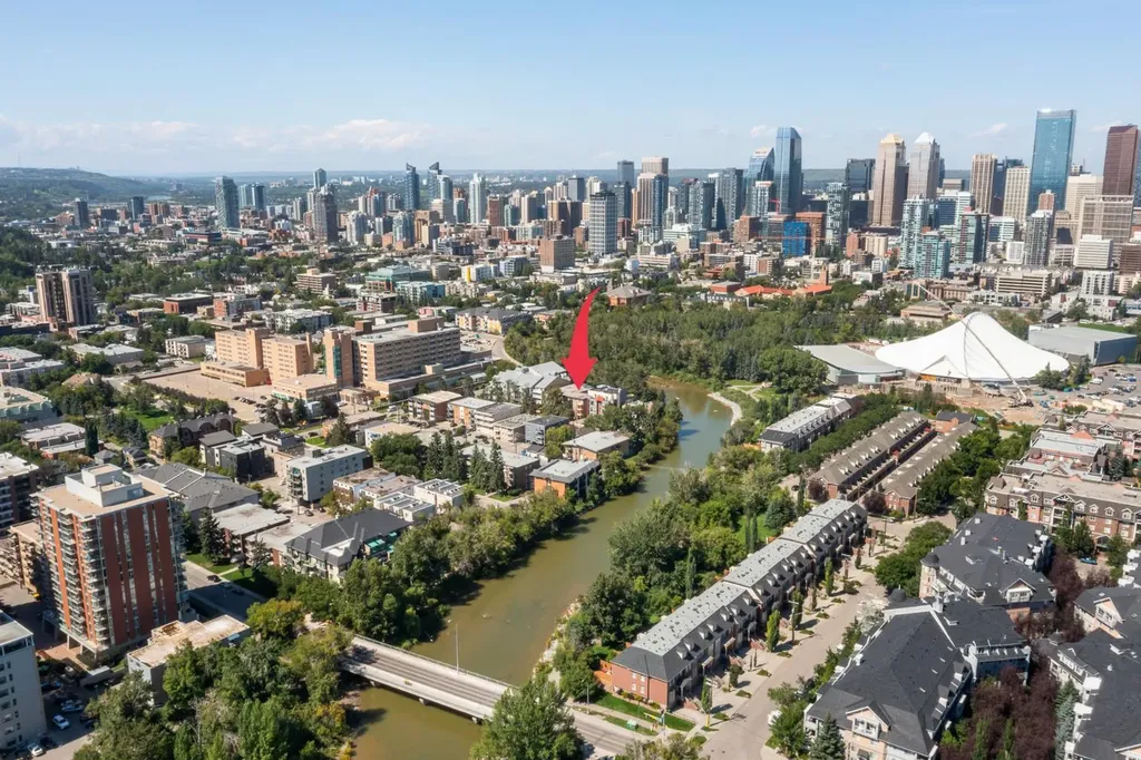 112 23 Avenue SW Calgary AB T2Z 5C7