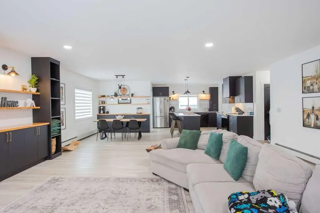 638 9 Avenue Wainwright AB T9W 1B3