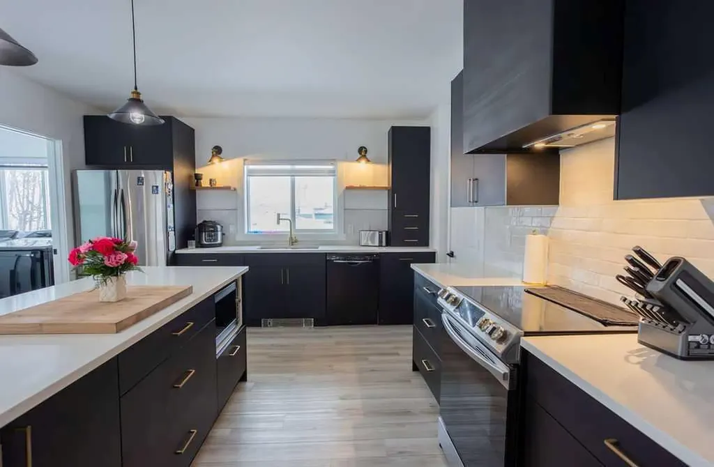 638 9 Avenue Wainwright AB T9W 1B3