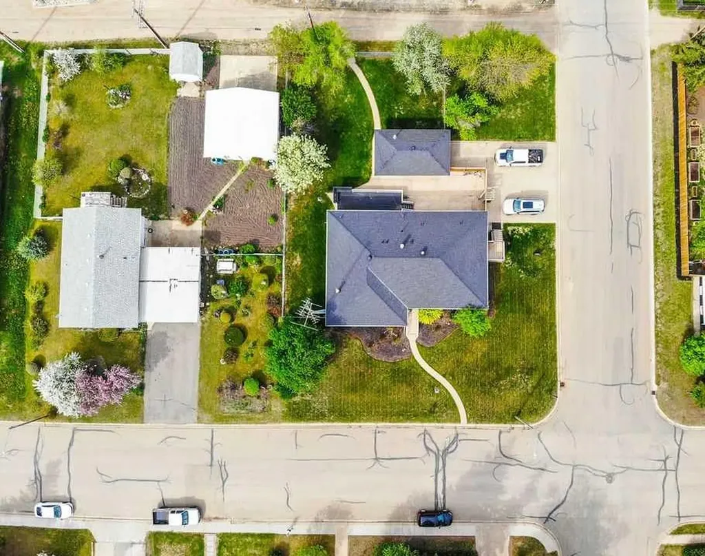 638 9 Avenue Wainwright AB T9W 1B3