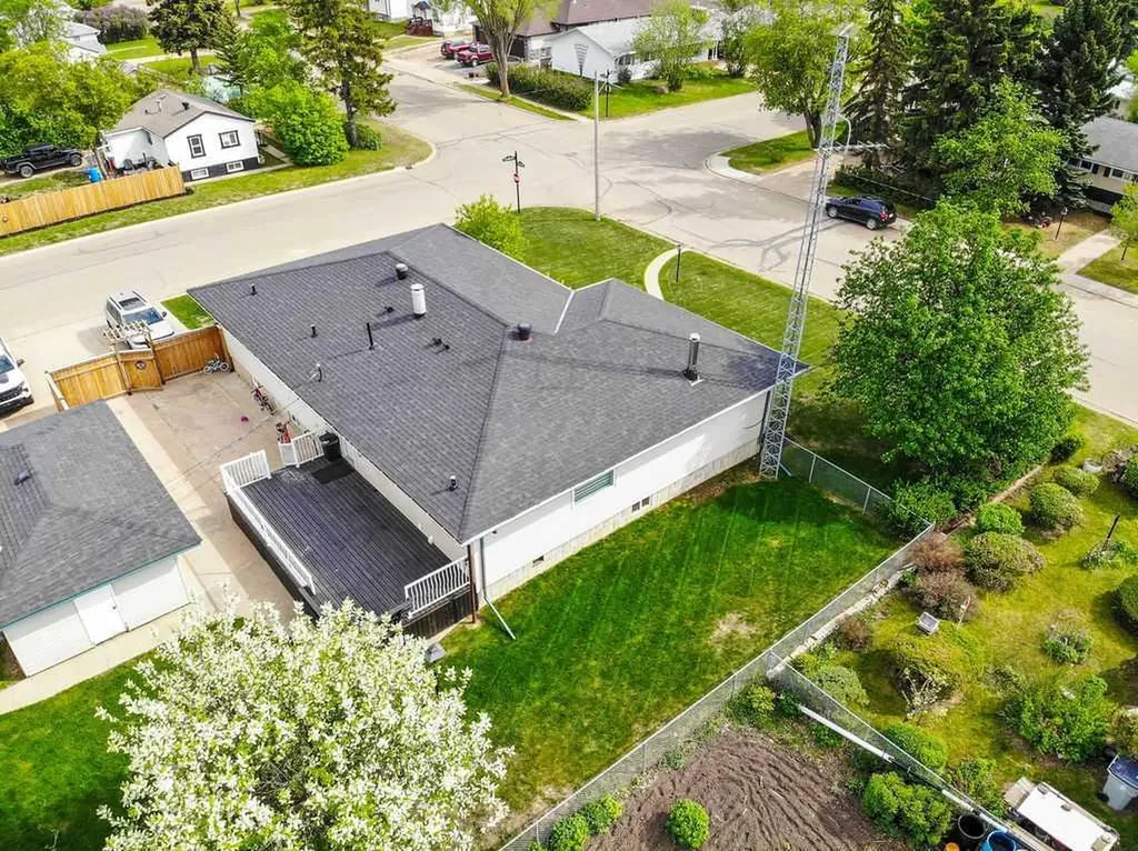 638 9 Avenue Wainwright AB T9W 1B3