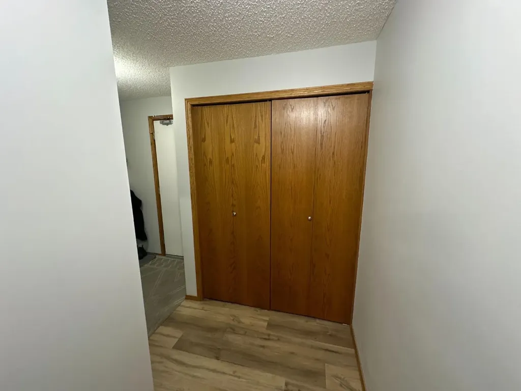 7129 99a Street S Peace River AB T8S 1B2