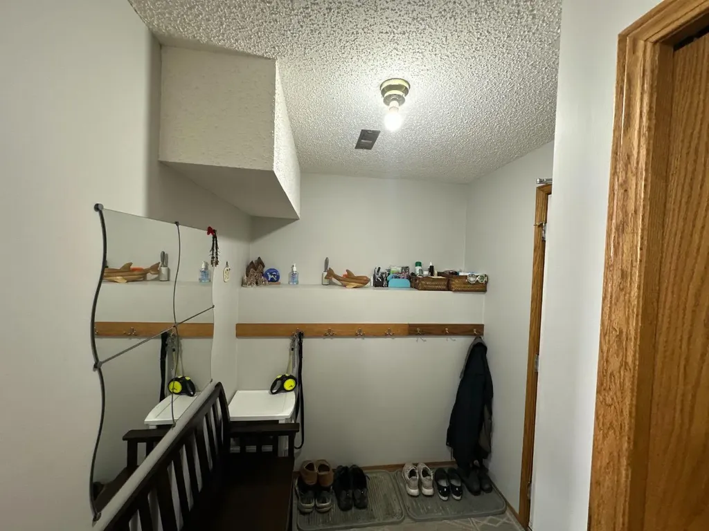7129 99a Street S Peace River AB T8S 1B2