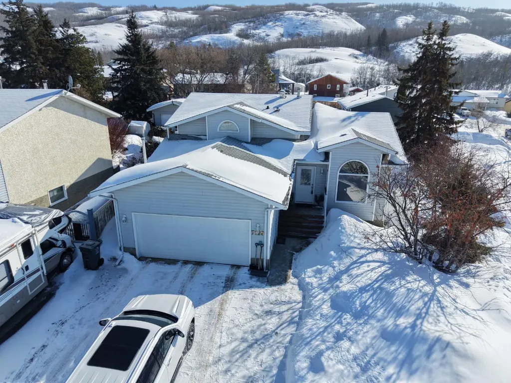 7129 99a Street S Peace River AB T8S 1B2