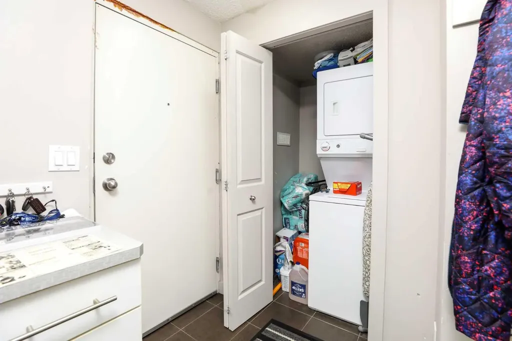 1619 Scenic Heights S Lethbridge AB T1K1N4