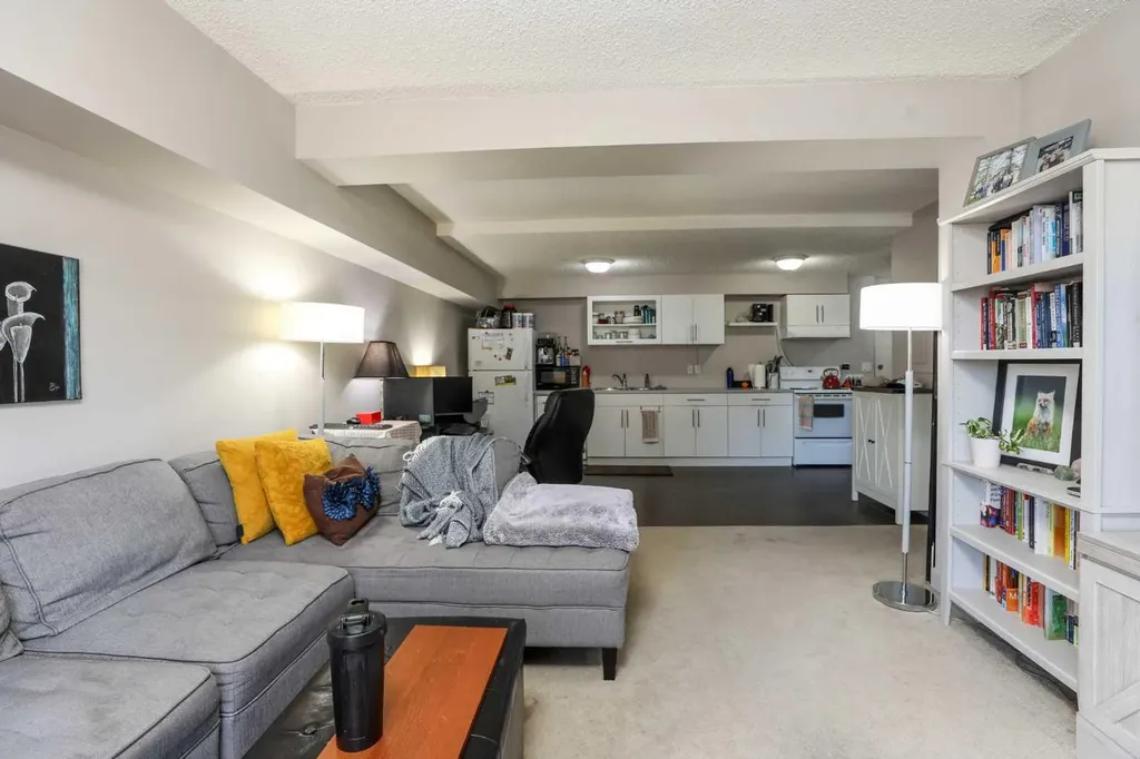 1619 Scenic Heights S Lethbridge AB T1K1N4