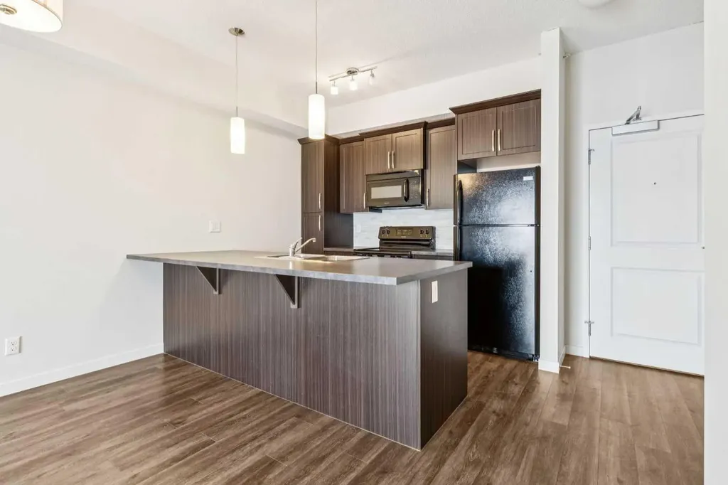 101 Sunset Drive Cochrane AB T4C0W7