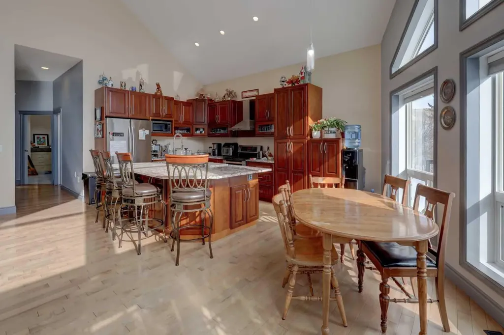 336 Mabbott Road Drumheller AB T0J 2V0