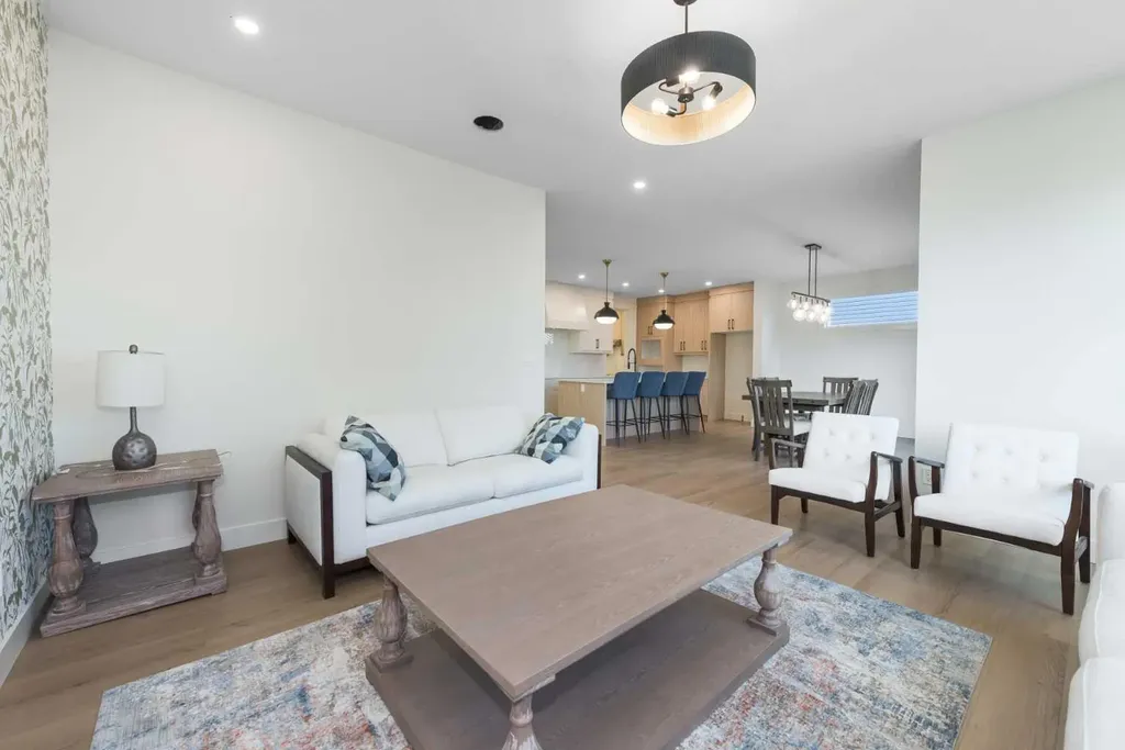 315 Waterford Road Chestermere AB T1X 3B3