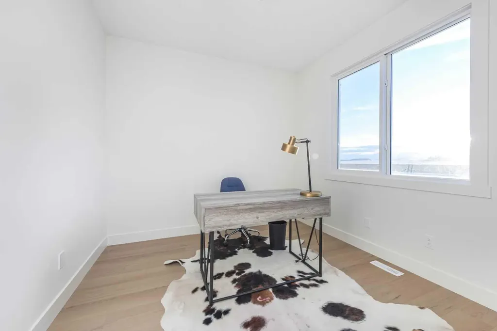315 Waterford Road Chestermere AB T1X 3B3