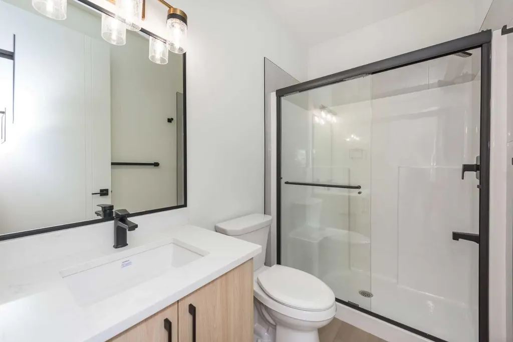 315 Waterford Road Chestermere AB T1X 3B3