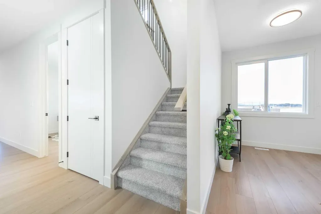 315 Waterford Road Chestermere AB T1X 3B3