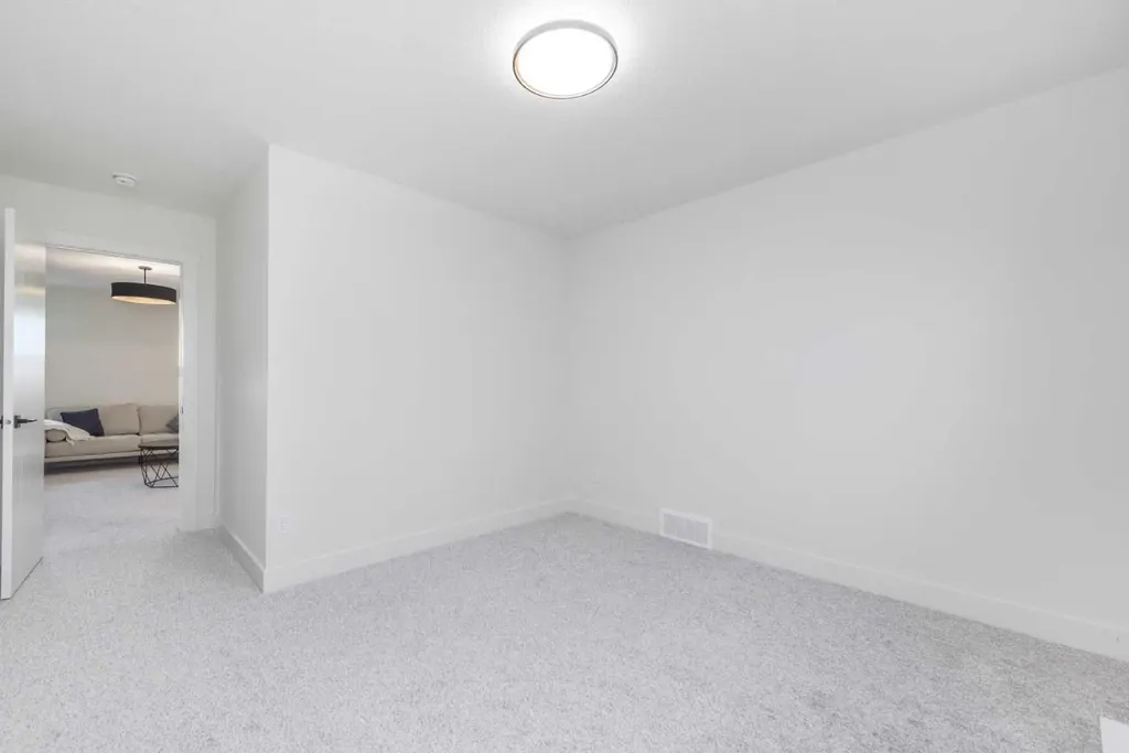 315 Waterford Road Chestermere AB T1X 3B3
