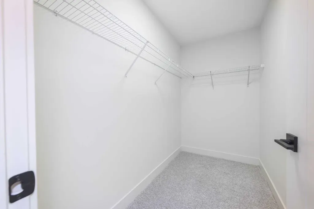 315 Waterford Road Chestermere AB T1X 3B3