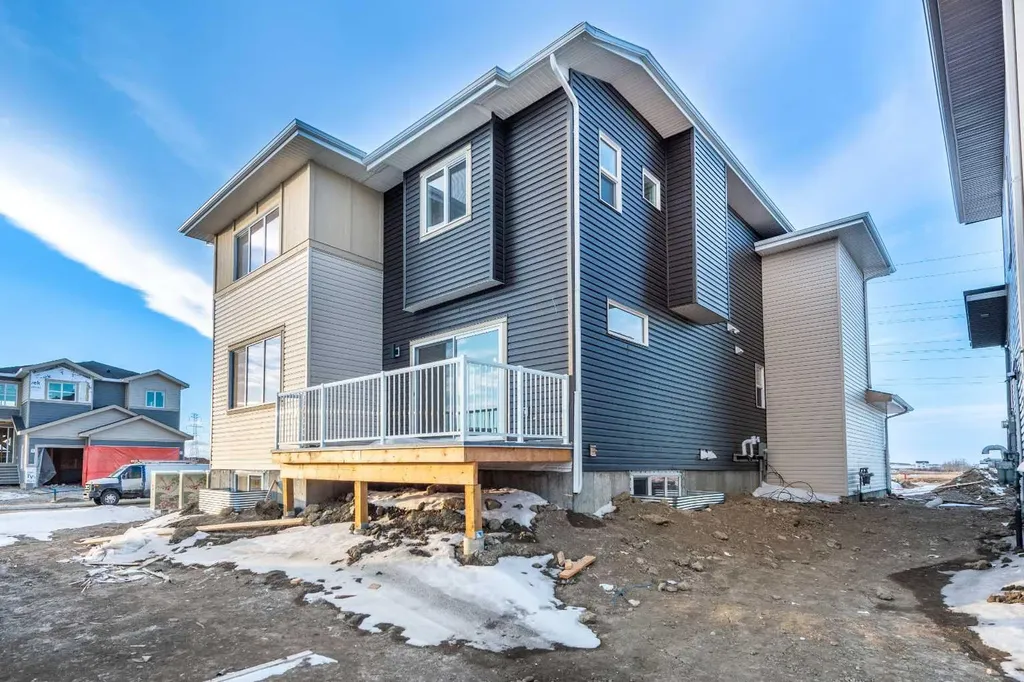 315 Waterford Road Chestermere AB T1X 3B3
