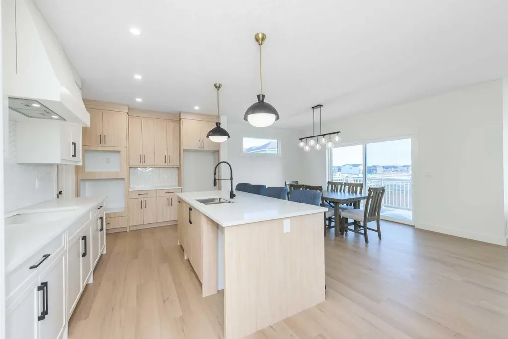 315 Waterford Road Chestermere AB T1X 3B3