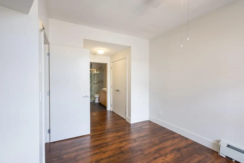 315 24 Avenue SW Calgary AB T2S3E7