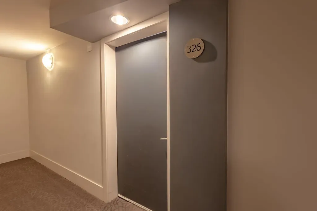 315 24 Avenue SW Calgary AB T2S3E7