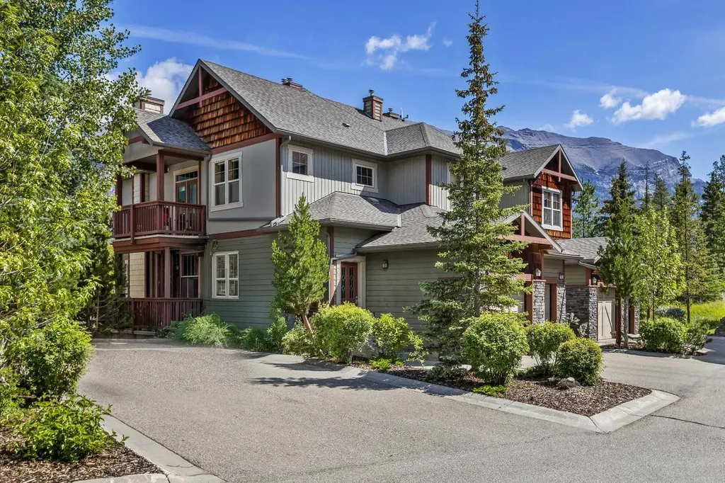 70 Dyrgas Gate Canmore AB T1W 3J6