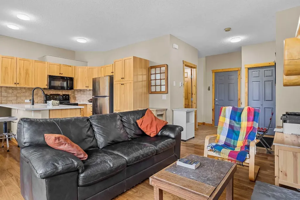 70 Dyrgas Gate Canmore AB T1W 3J6