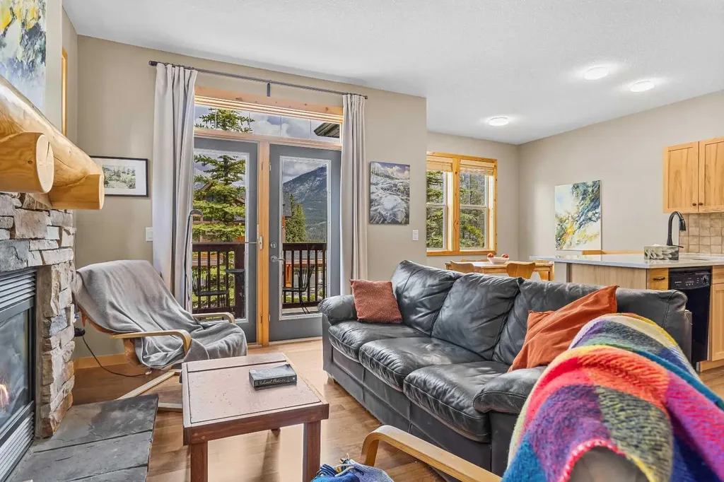 70 Dyrgas Gate Canmore AB T1W 3J6