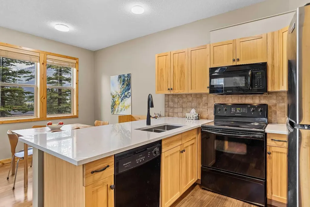 70 Dyrgas Gate Canmore AB T1W 3J6