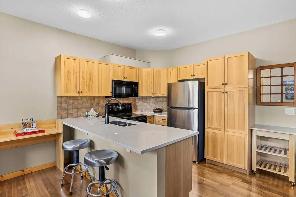 70 Dyrgas Gate Canmore AB T1W 3J6
