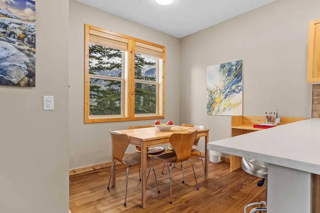 70 Dyrgas Gate Canmore AB T1W 3J6