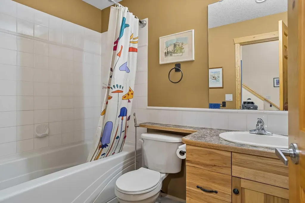 70 Dyrgas Gate Canmore AB T1W 3J6
