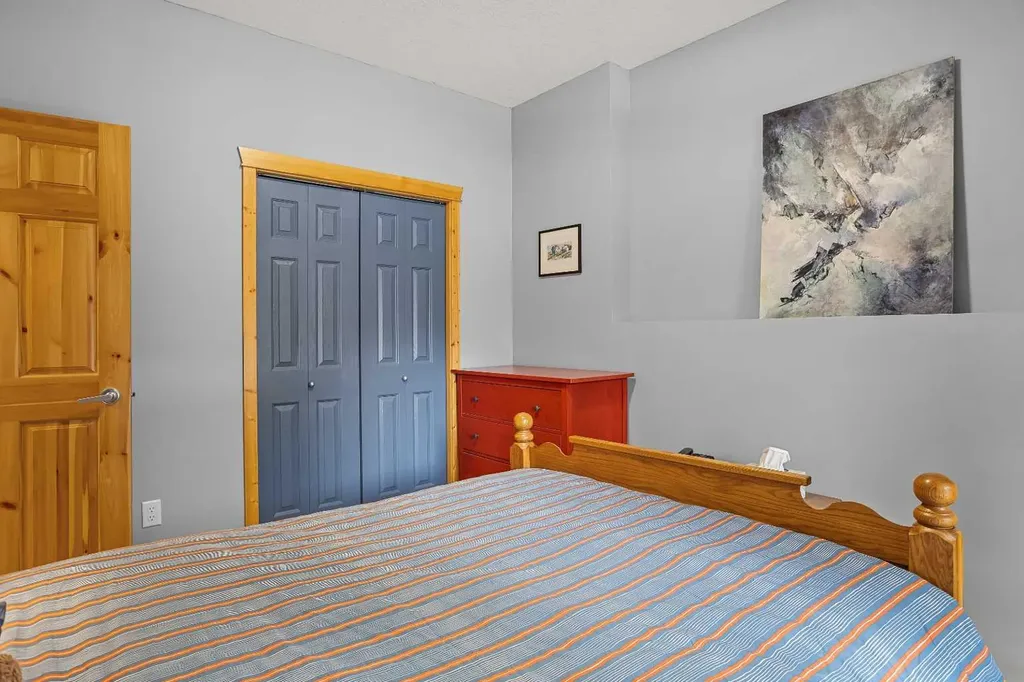 70 Dyrgas Gate Canmore AB T1W 3J6
