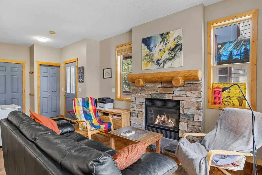 70 Dyrgas Gate Canmore AB T1W 3J6