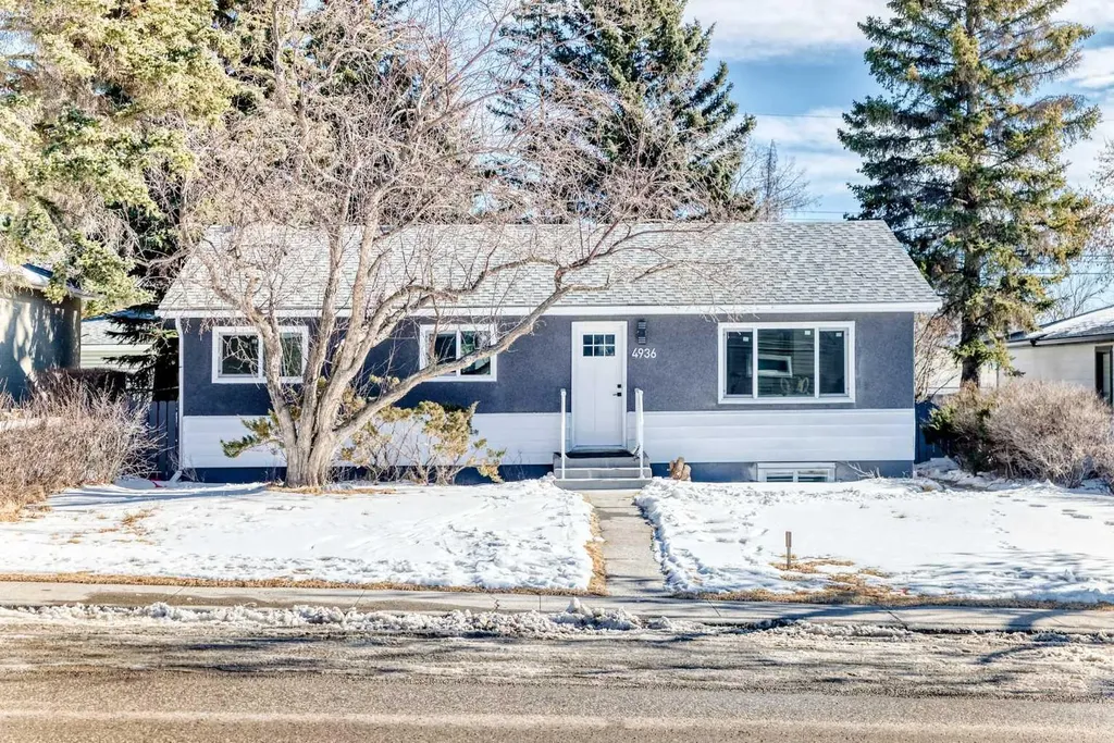4936 45 Street SW Calgary AB T3E 3W4