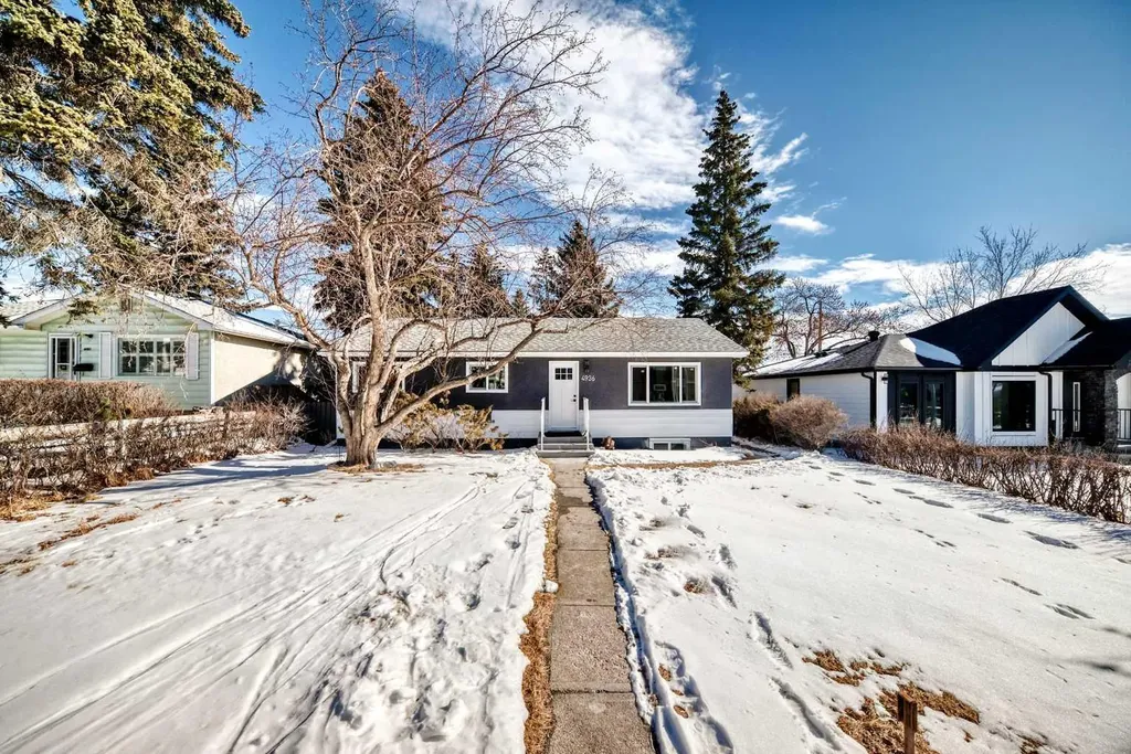 4936 45 Street SW Calgary AB T3E 3W4