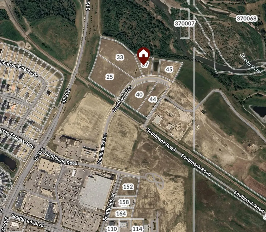 37 Southbank Crescent Okotoks AB T1S 5S8