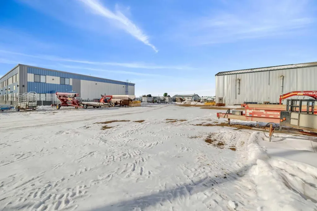 6606 42 Avenue Ponoka AB T4J 1J8