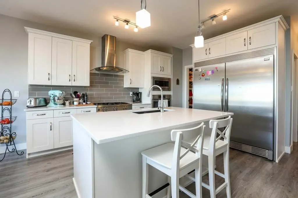 502 Bluebell Lane W Lethbridge AB T1J 5S4