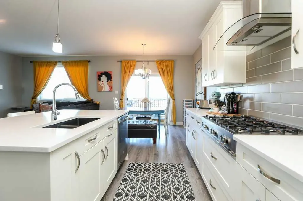 502 Bluebell Lane W Lethbridge AB T1J 5S4