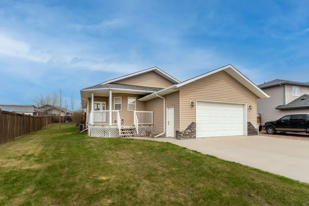 5208 19 Street Lloydminster AB T9V3K6