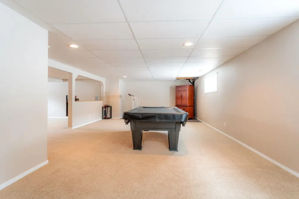 5208 19 Street Lloydminster AB T9V3K6