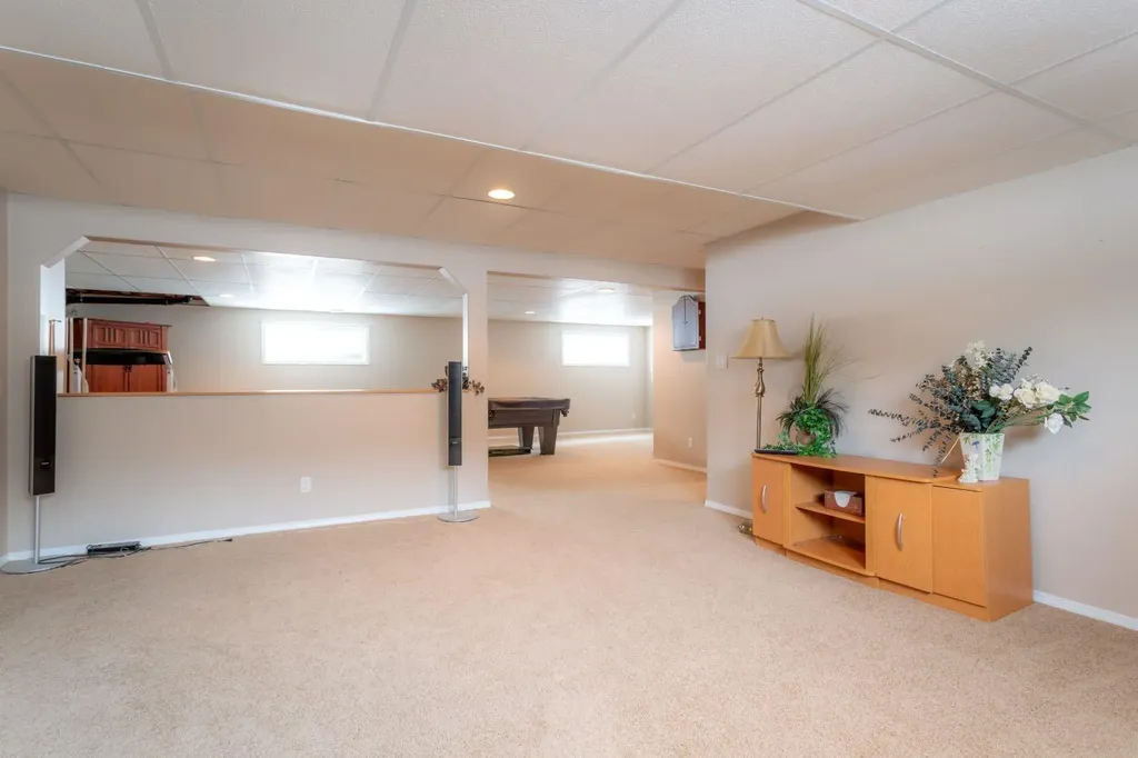 5208 19 Street Lloydminster AB T9V3K6