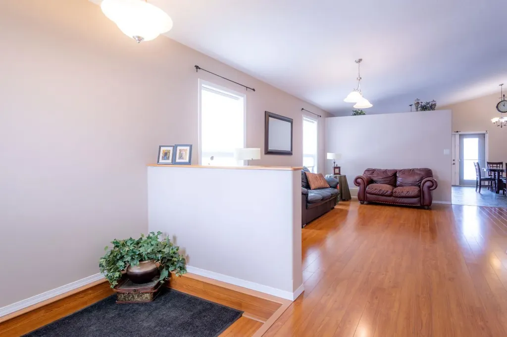 5208 19 Street Lloydminster AB T9V3K6