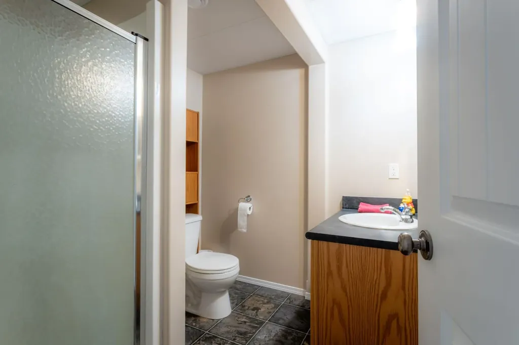 5208 19 Street Lloydminster AB T9V3K6