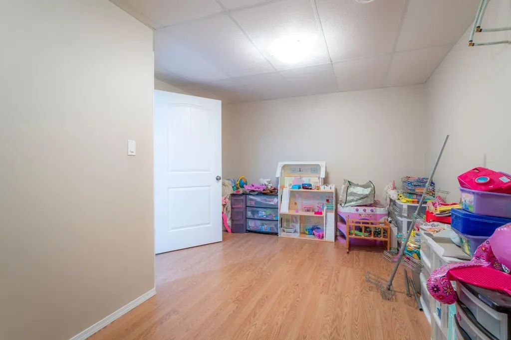 5208 19 Street Lloydminster AB T9V3K6