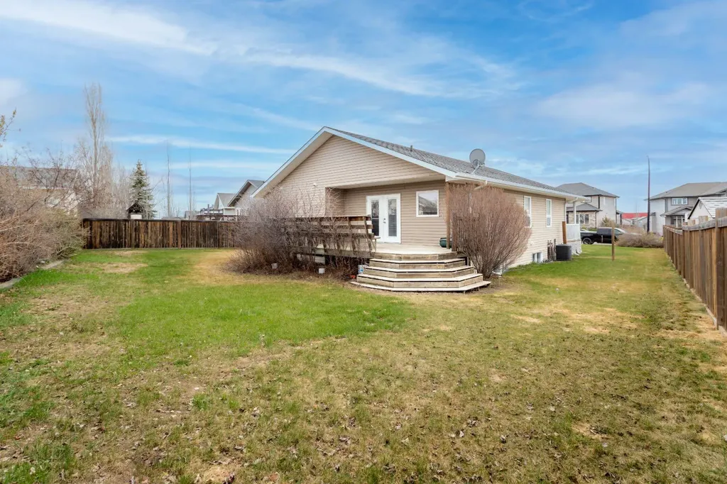 5208 19 Street Lloydminster AB T9V3K6