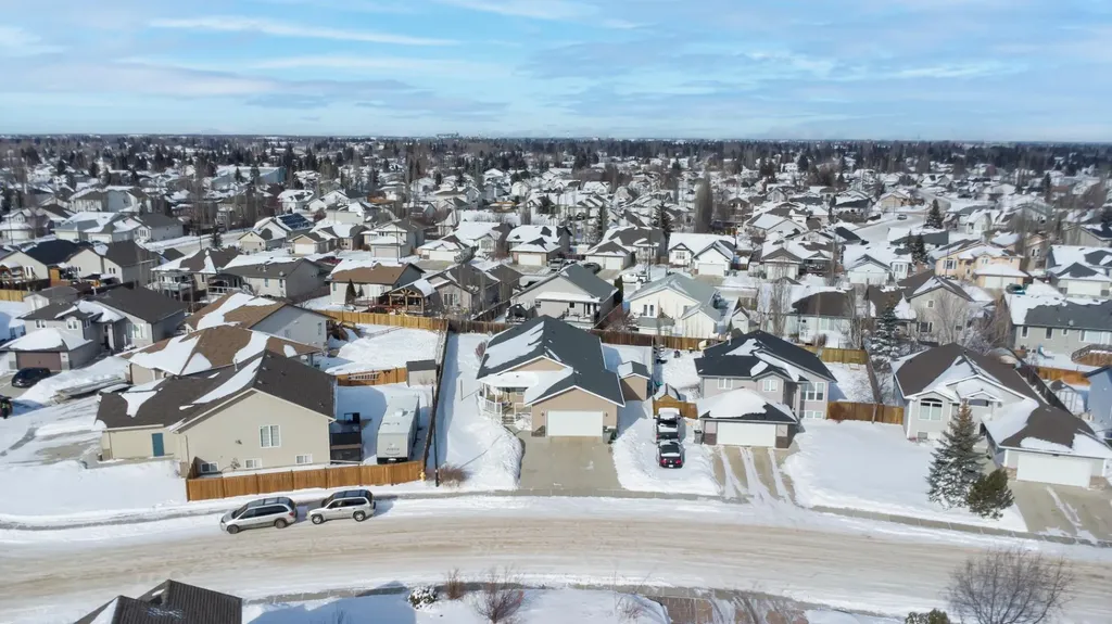 5208 19 Street Lloydminster AB T9V3K6