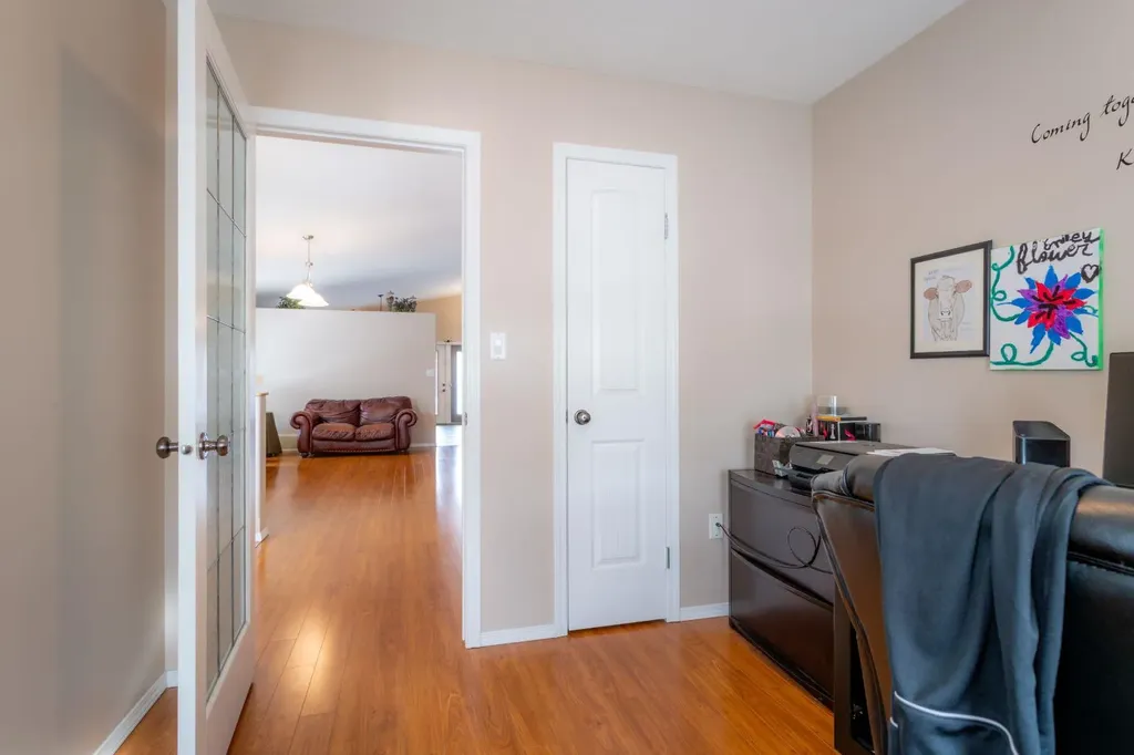5208 19 Street Lloydminster AB T9V3K6