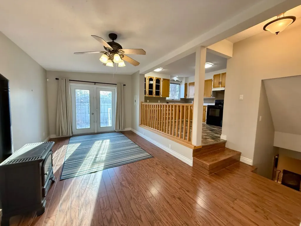 713 6 Avenue Wainwright AB T9W 1B6