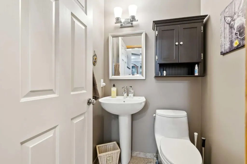 25 Harvest Park Court NE Calgary AB T3K 4H9