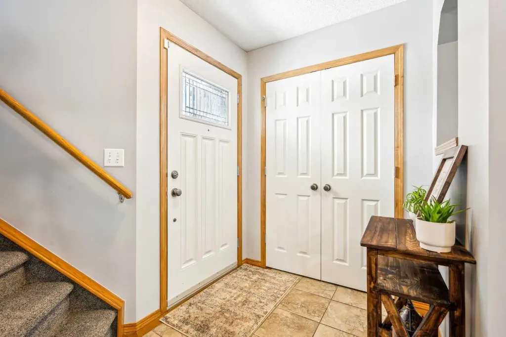 25 Harvest Park Court NE Calgary AB T3K 4H9